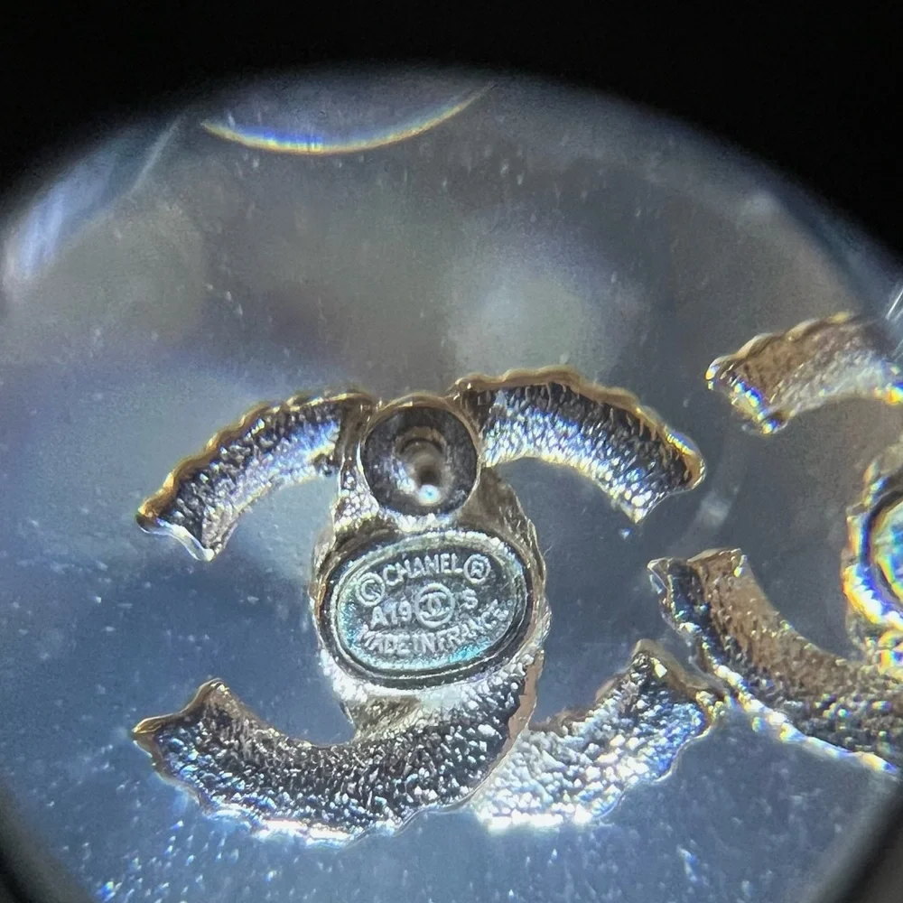 🚫SOLD🚫Authentic Chanel Rainbow Multicolor Crystal CC Earrings GHW - Picture 7 of 7